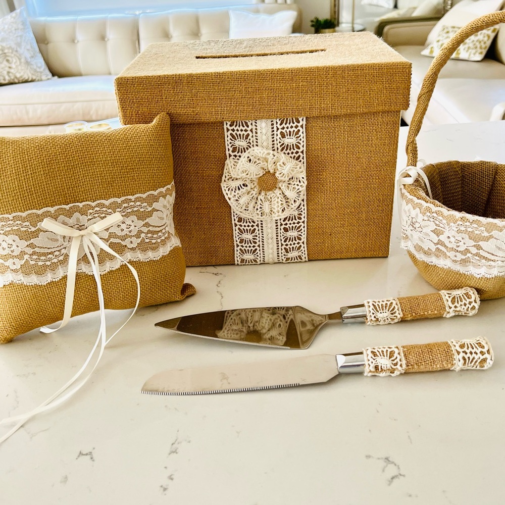 Wedding accessories